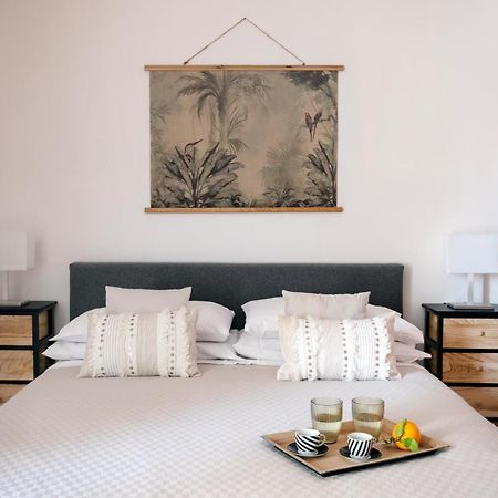 Vicolo Paterno Apartments Palermo Room photo